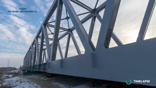 Tak montowano nowy most kolejowy w Ostrołęce