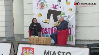 Drugi dzień Festiwalu Książki w Ostrołęce. Spotkanie z Cezarym Harasimowiczem